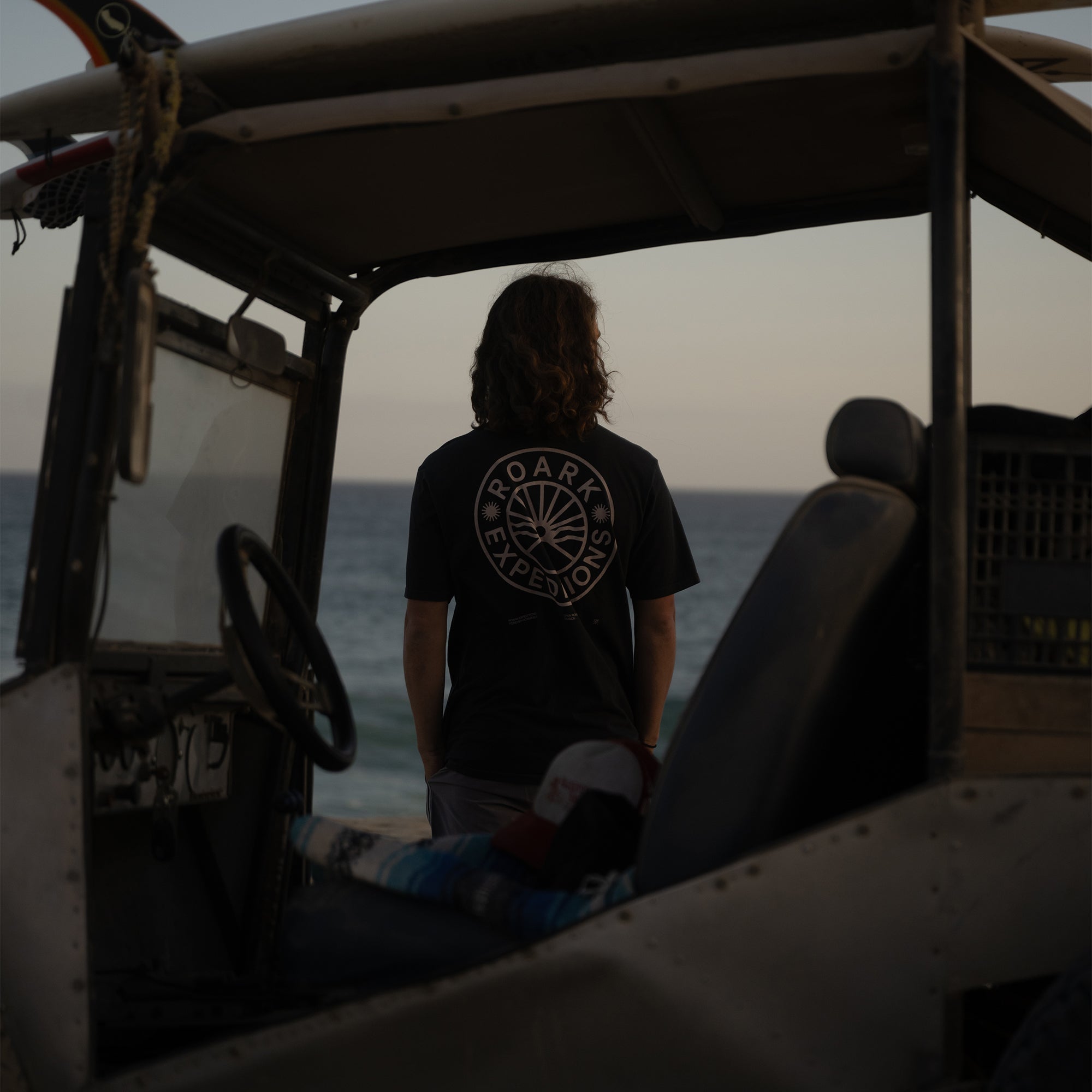 Roark_Expeditions_Premium_Tee_SU25_BLK_4.jpg