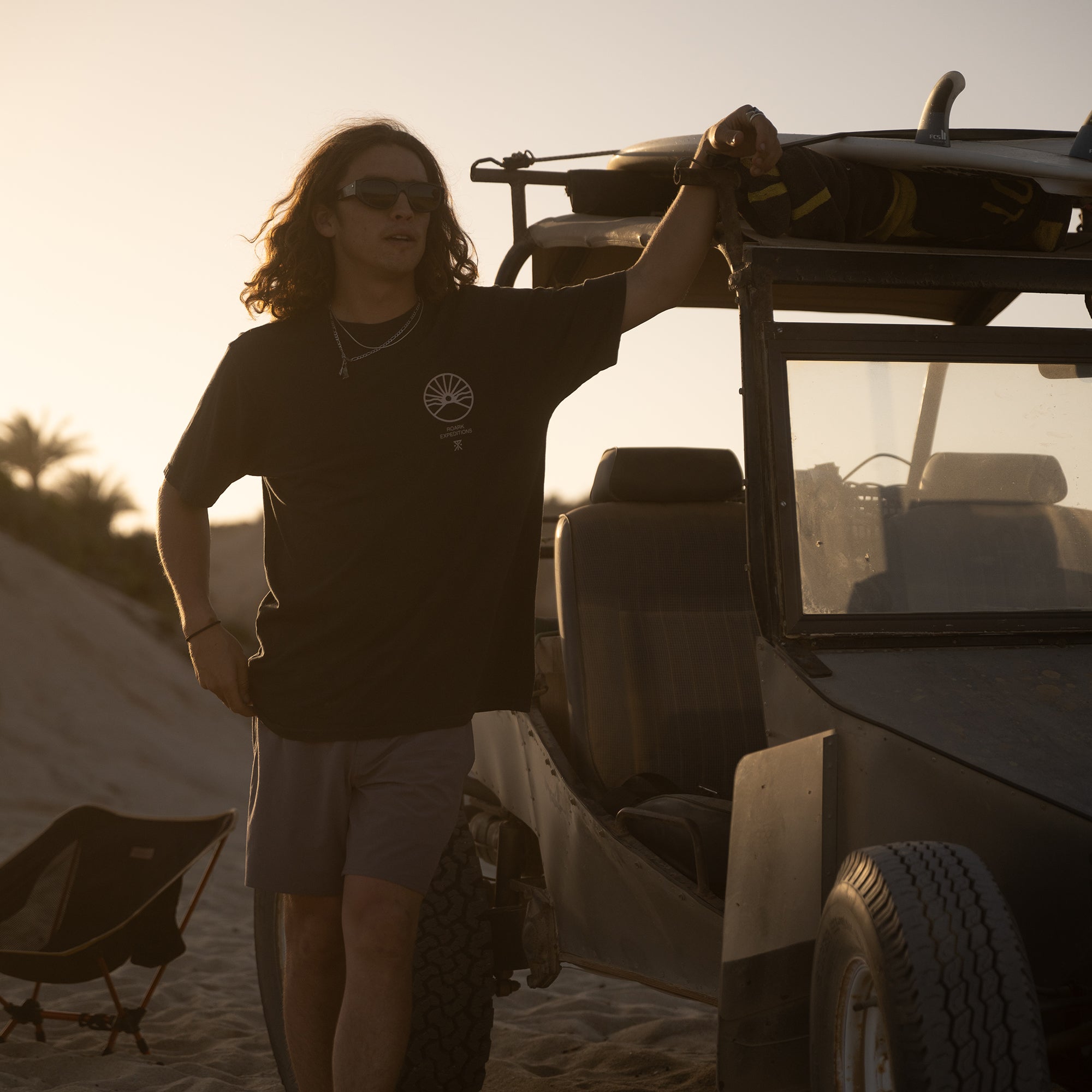 Roark_Expeditions_Premium_Tee_SU25_BLK_5.jpg